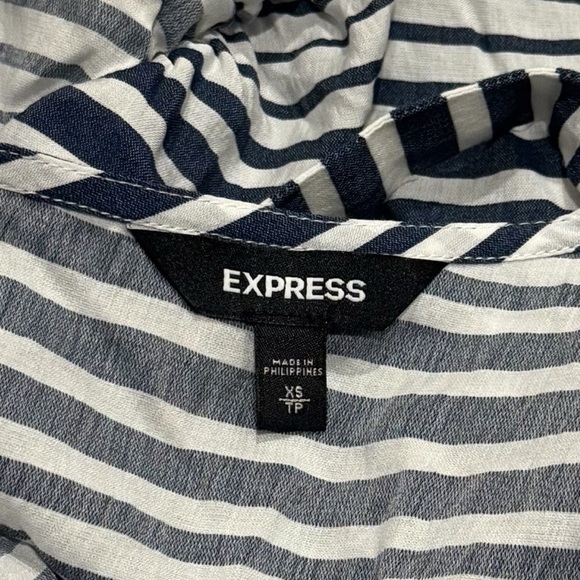 Express Nautical Stripe Ruffle Hem Deep V-Neck Casual Chic Blouse Coastal XS - Picture 6 of 9